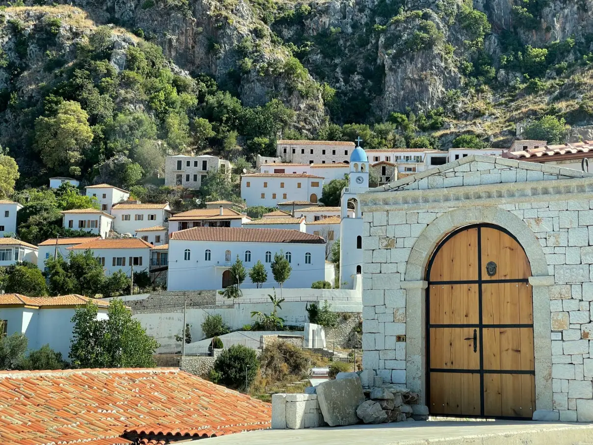 Village de Dhermi en Albanie
